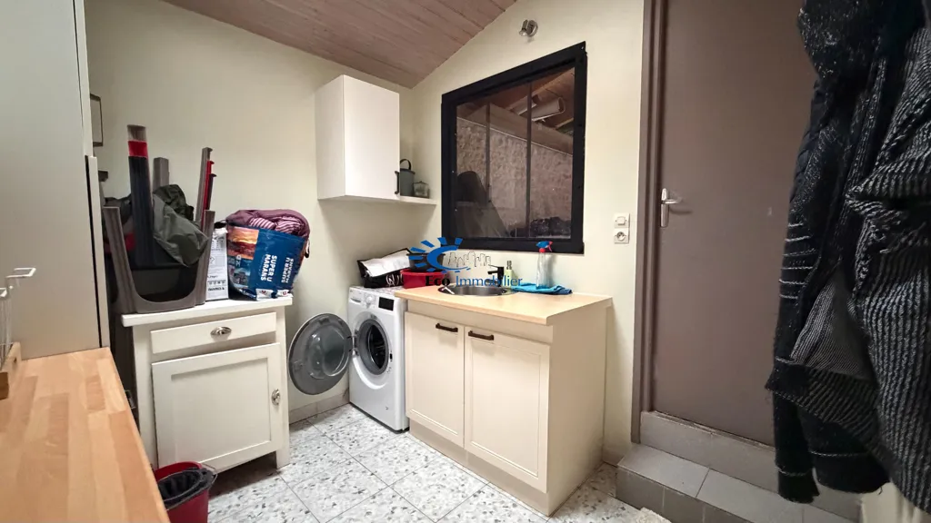 Buanderie - Maison avec Jardin et Garage à Andilly