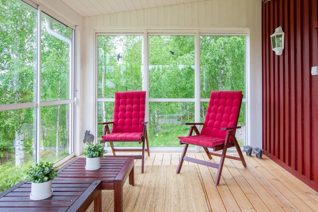 Terrasse - Charming House with Lake View in Röbjörkeby