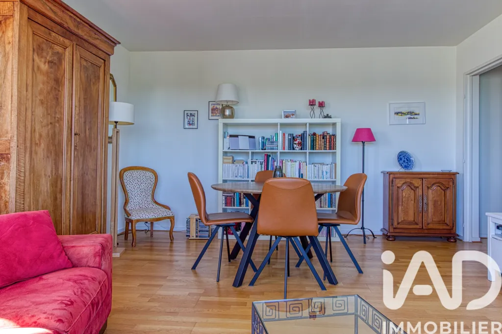 Soggiorno - Apartment with Balcony in Taverny