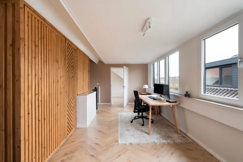 Office - Modern Bungalow with Garden in Rivierenbuurt