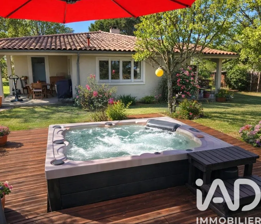 Terrass - Charming House with Jacuzzi in Garein