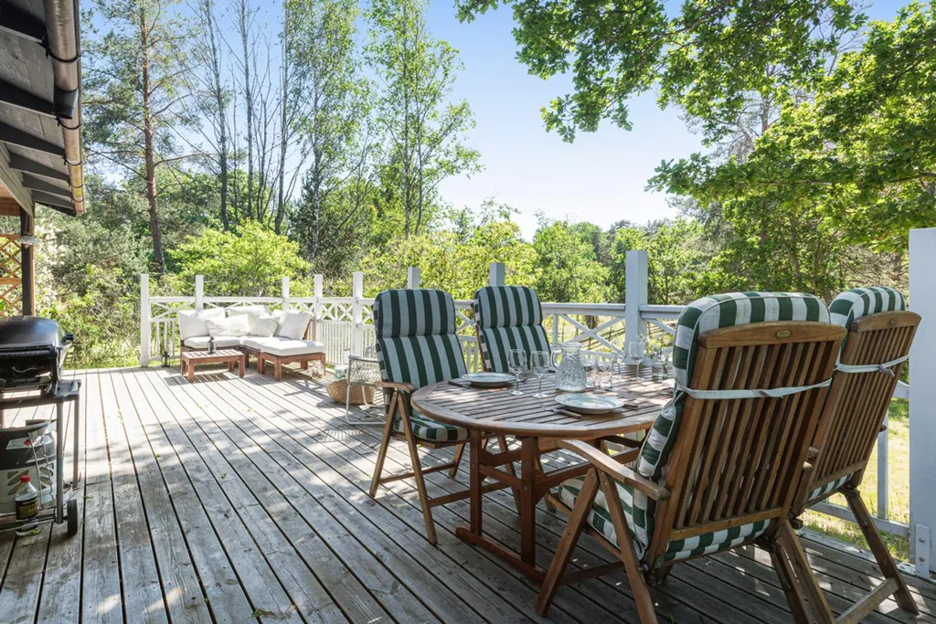 Terrasse - Charming Cottage with Garden in Skälsmara