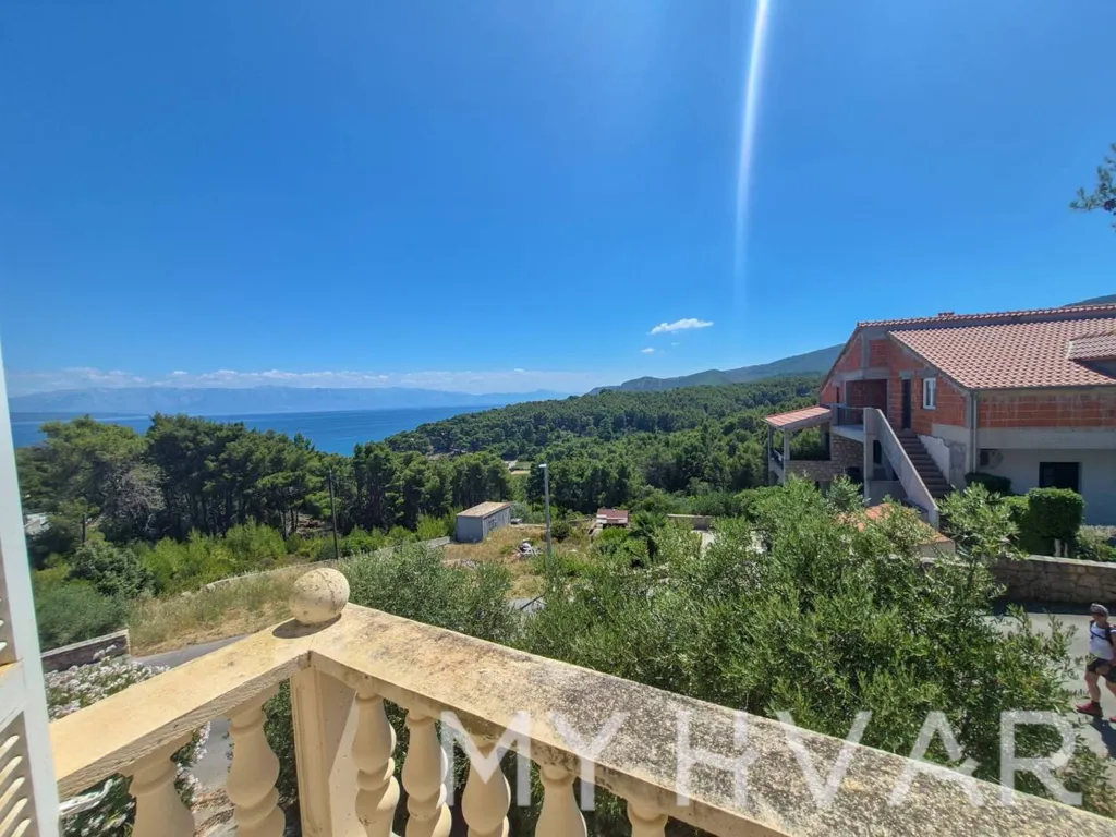 Terrasse - Family House with Seafront in Jelsa