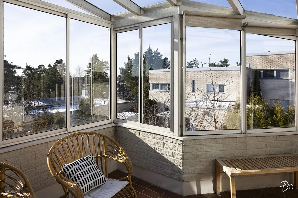 Terrass - Modernised Apartment with Sea View in Laurinlahti