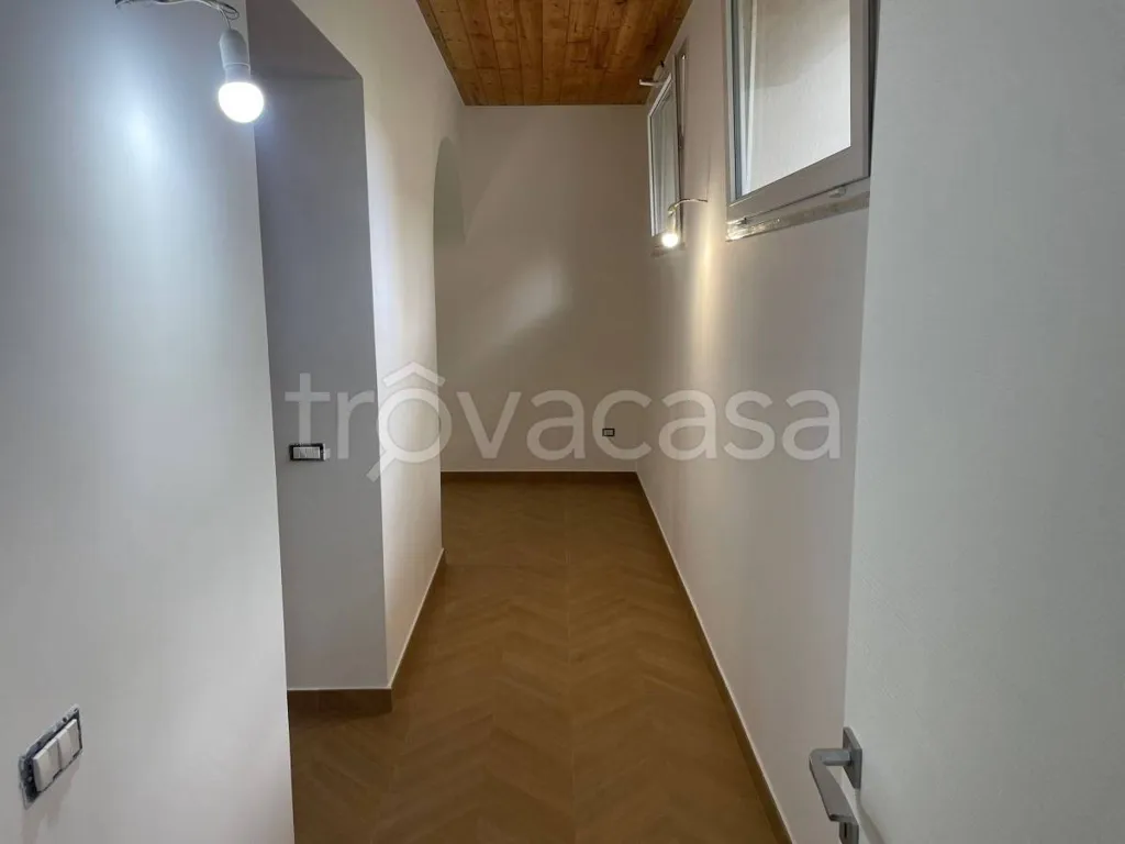 Entrée - Modern Villa with Balcony in Aversa
