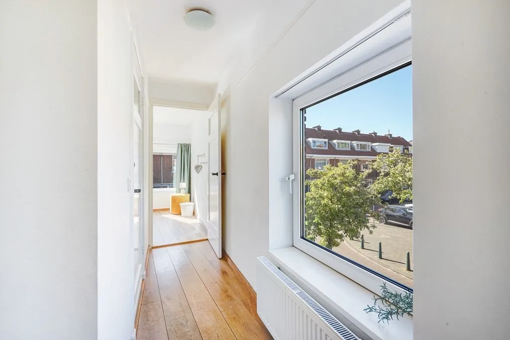 4-toaline maja asukohas Den Haag