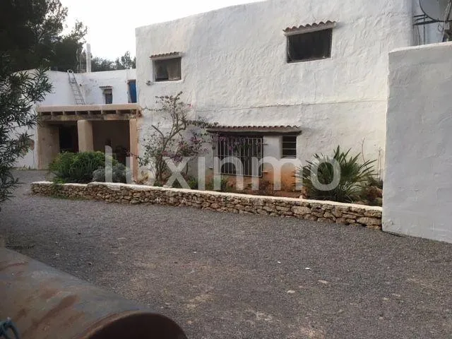 Välivaade - Traditional Finca with Forest View in Santa Eulalia
