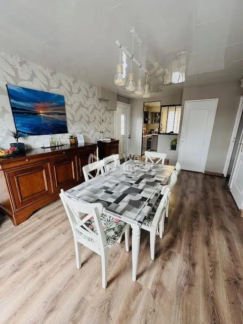 Salle à manger - Maison Individuelle avec Terrasse à Auneau