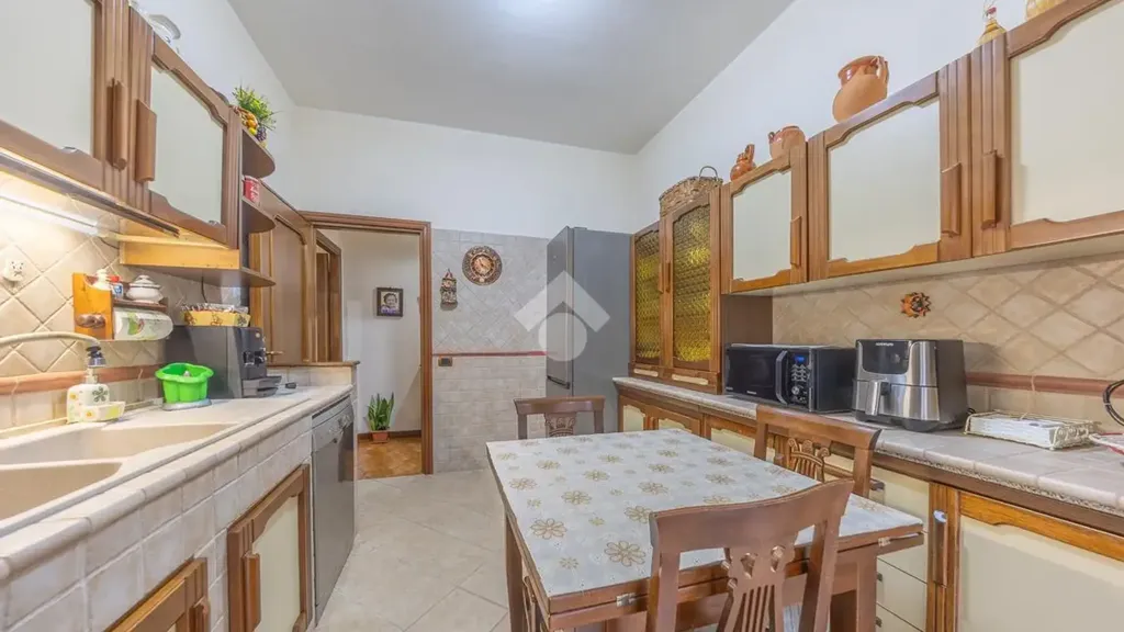 Cuisine - Apartment with Balconies in La Rustica, Rome