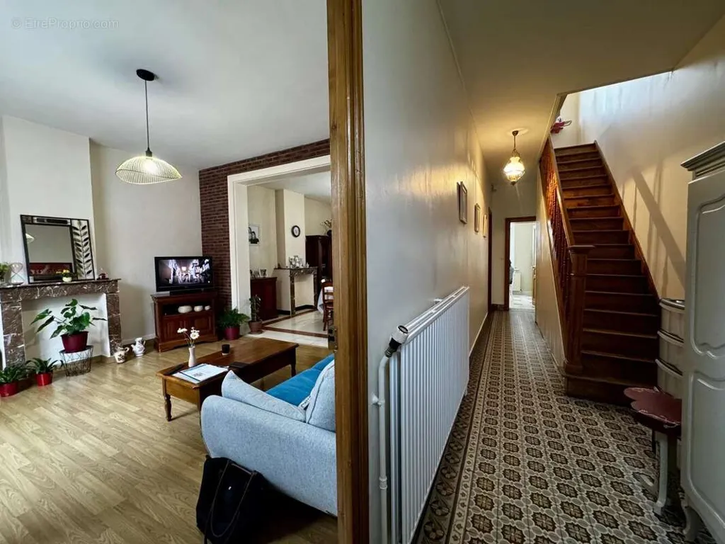 Ingresso - House with Amenable Attic in Cambrai