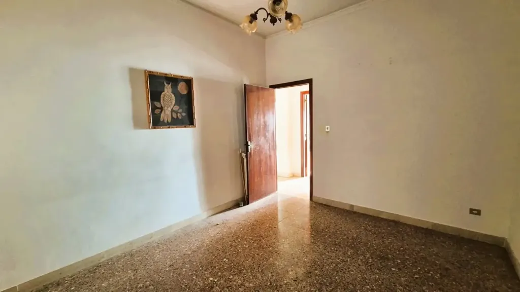 hallway_entrance