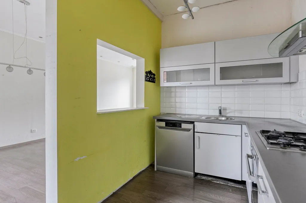 Cuisine - Corner House with Patio in Terneuzen