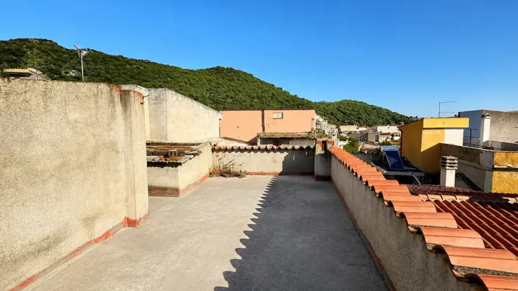 Terrasse - Independent House with Panoramic Terrace in Siniscola