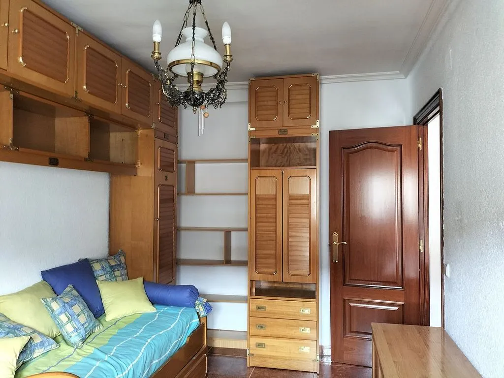 Magamistoad - Furnished Flat with Balcony in Vidal, Salamanca