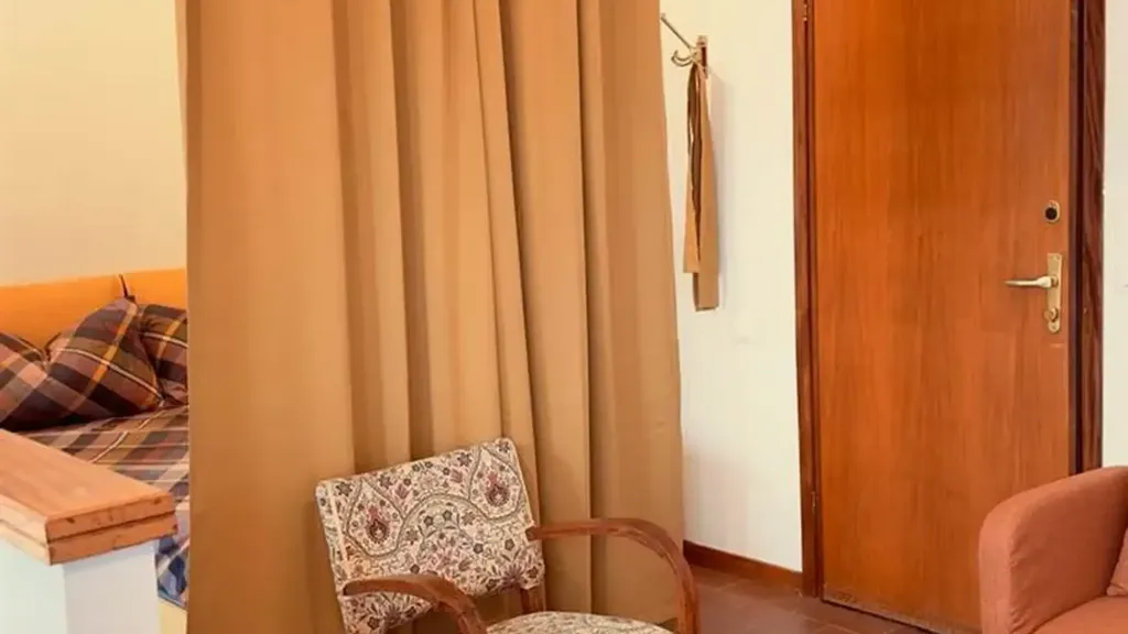 Chambres - Rented Studio with Balcony in Clusone