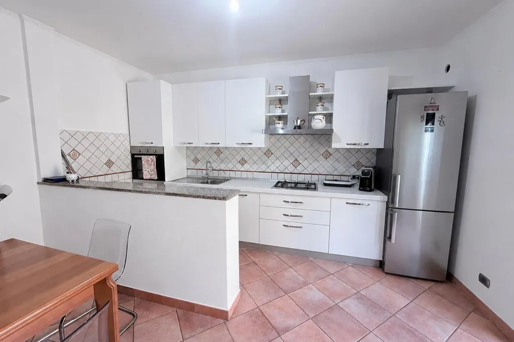 Cuisine - Rusticated Apartment with Large Terrace in Genzano di Roma