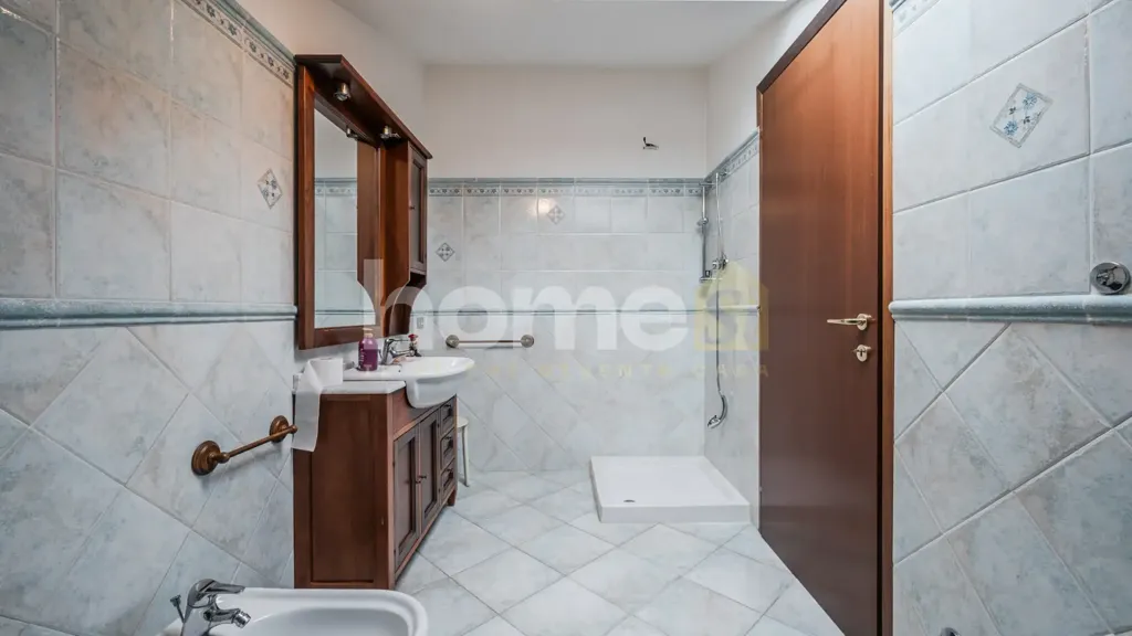 Vannitoad - Luxury Villa with Garden in Modena