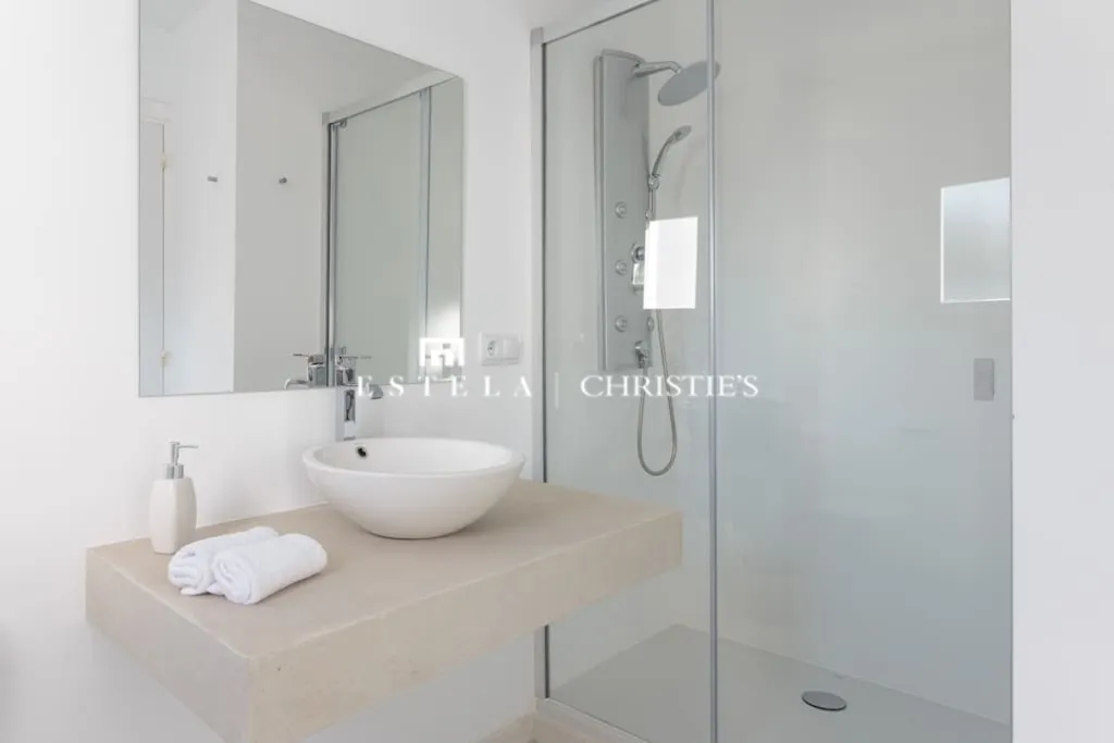 Vannitoad - Panoramic Villa with Pool near Ibiza
