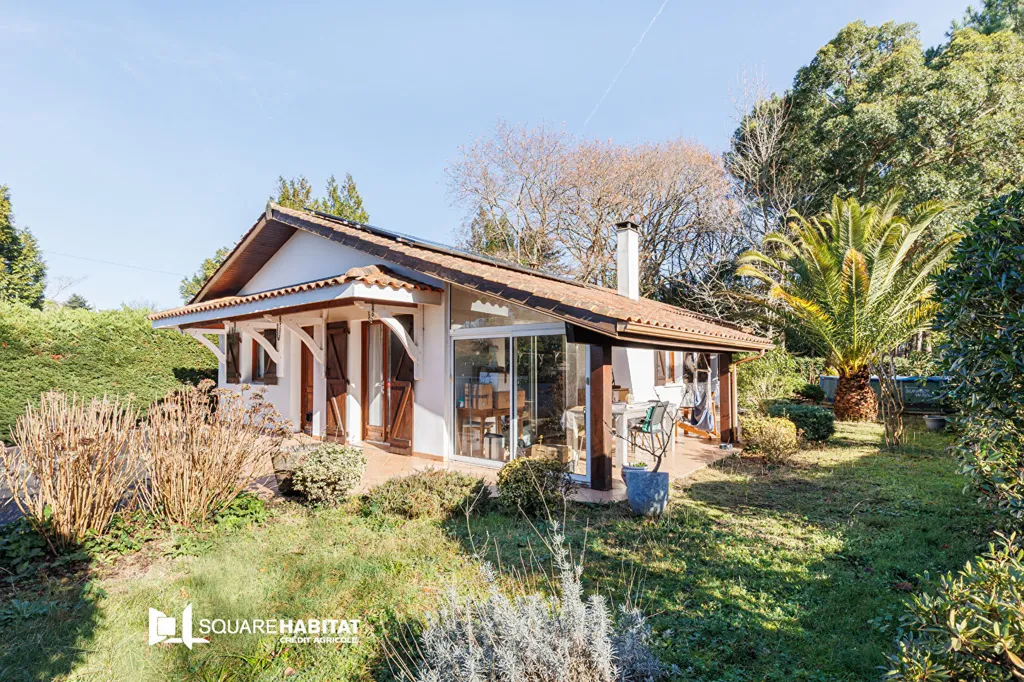 Extérieur - Maison Traditionnelle avec Jardin en Environnement Calme