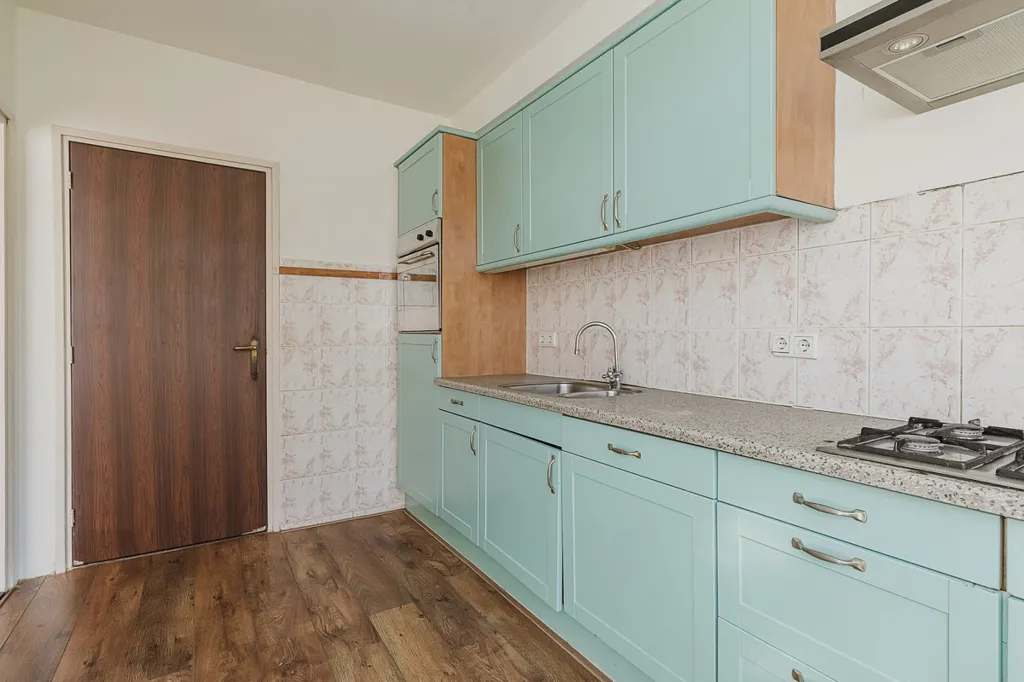 Kitchen - Twin-Storey House with Garage in Zundert