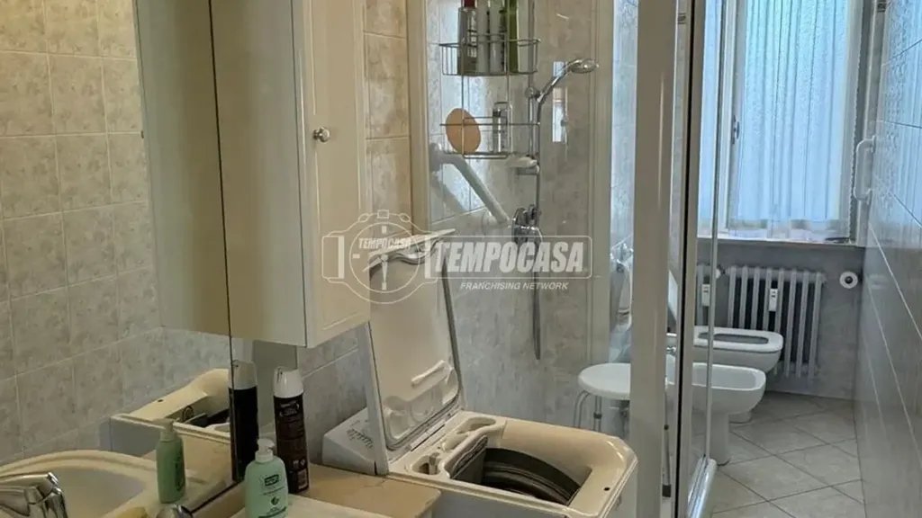 Vannitoad - Rearranged Apartment with Balcony in Collegno