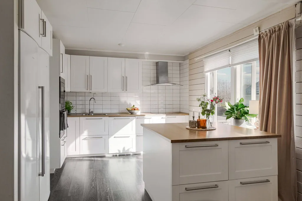 Cuisine - Two-Storey House with Balcony in Jönköping