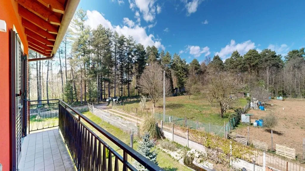 Balcon - Rustic Villa with Private Garden in Tradate