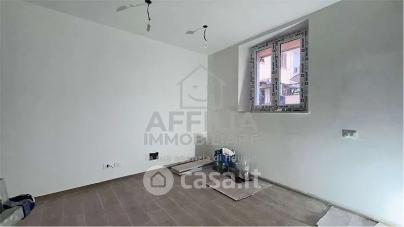 Pièces - T2 Flat with Independent Entry in Ancona