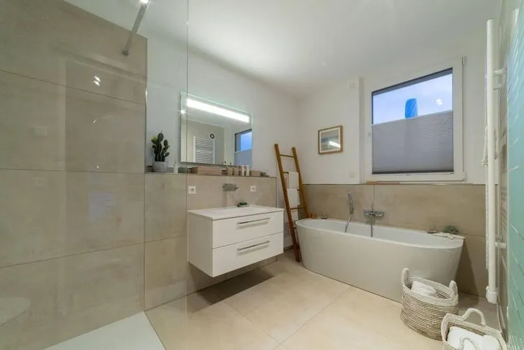 Bagni - Flexible Plot House with Garden in Herdecke