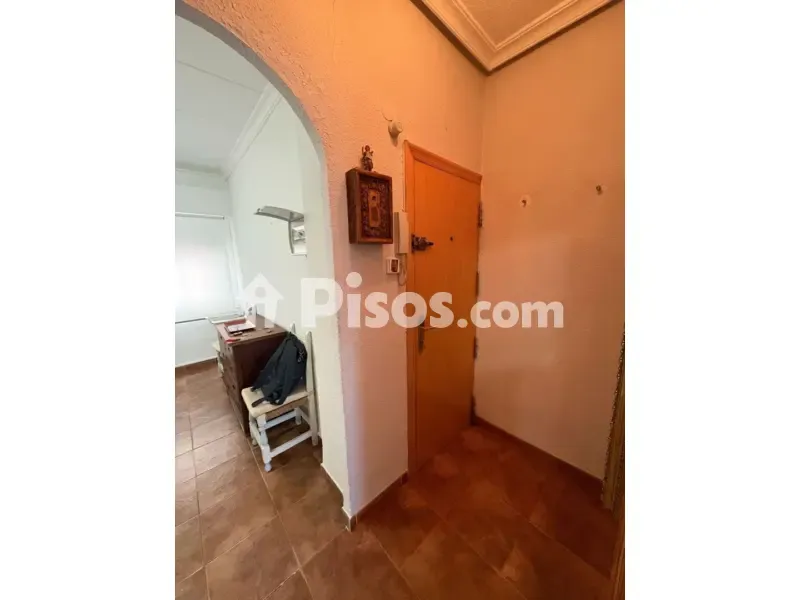 Esik - Apartment with Balcony in Elda