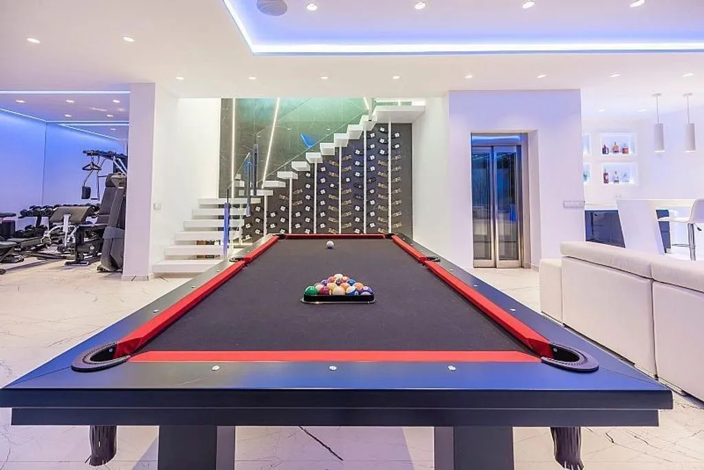 Pièces - Modern Villa with Sea View in Calpe