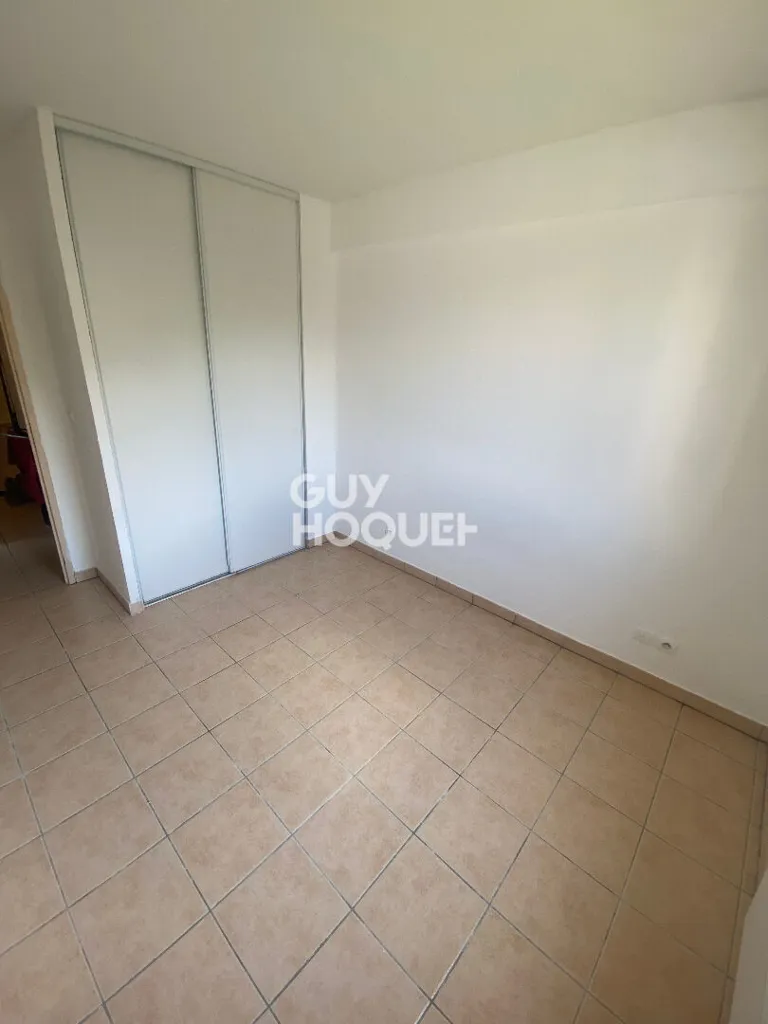 Toad - T4 Flat with Pool in Pont Rouge
