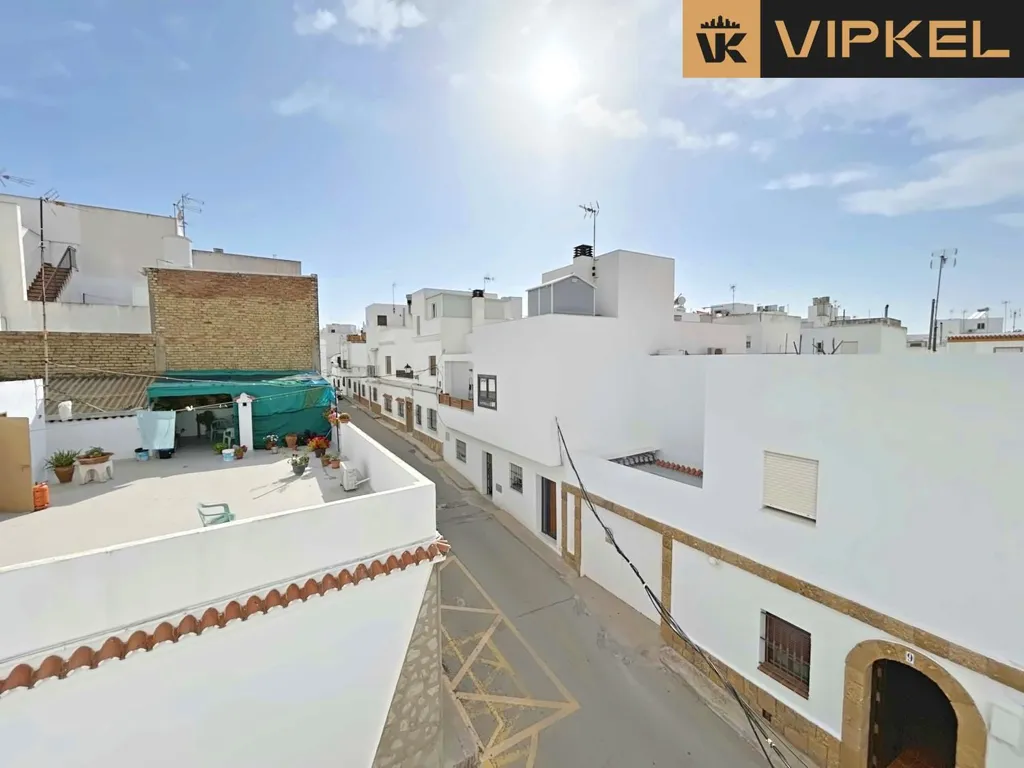 Rõdu - Renovated Flat with Rooftop Terrace in Conil