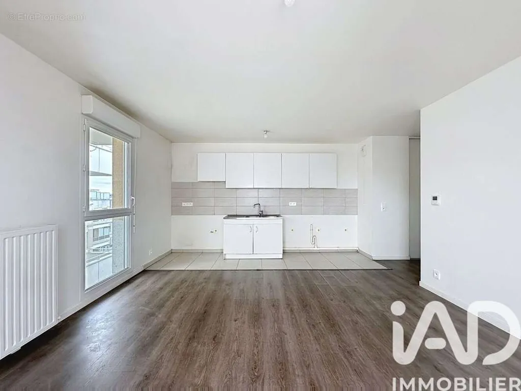 Köök - Apartment with Large Terrace in Chelles Centre