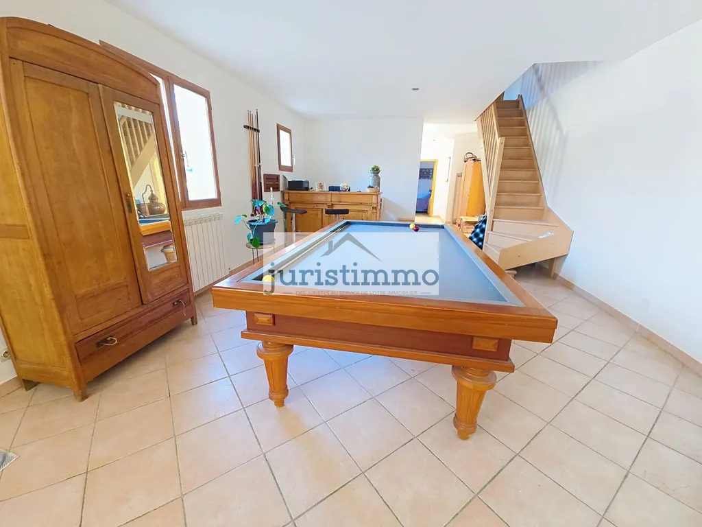 Toad - Villa with Pool in Uchaux