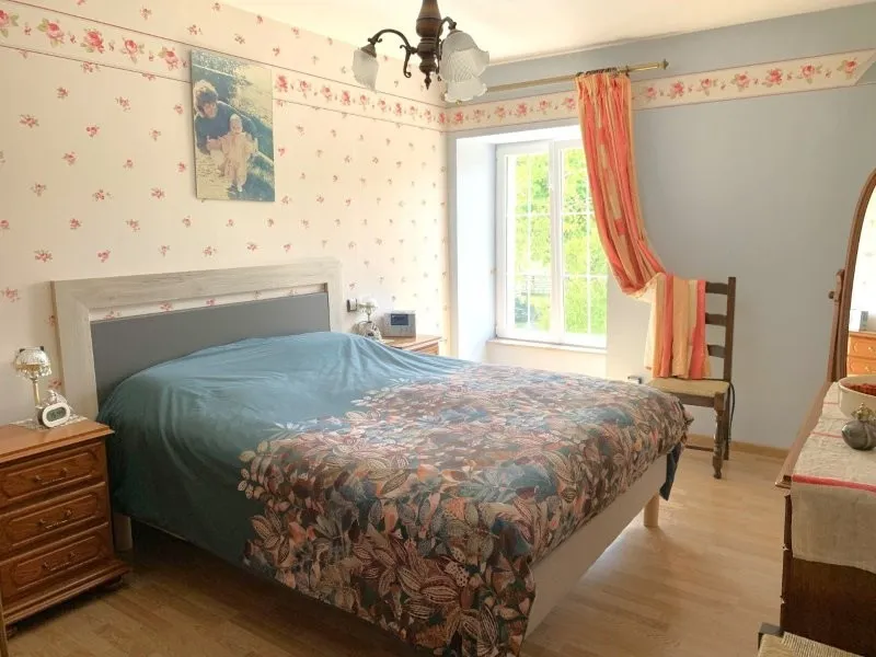 Chambres - Moulin Rénové avec Piscine et Parc près de Niort