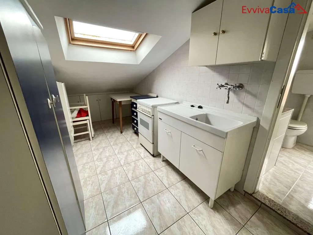 Cuisine - Spacious Apartment with Balcony in Senigallia