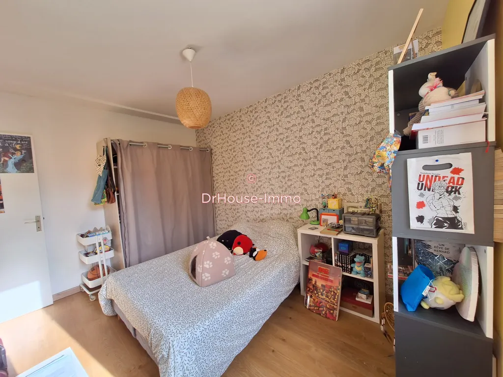 Chambres - Maison de 5 Pièces avec Jardin à Sanilhac