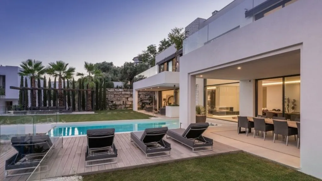 Piscine - Luxury Villa with Sea View in Benahavís
