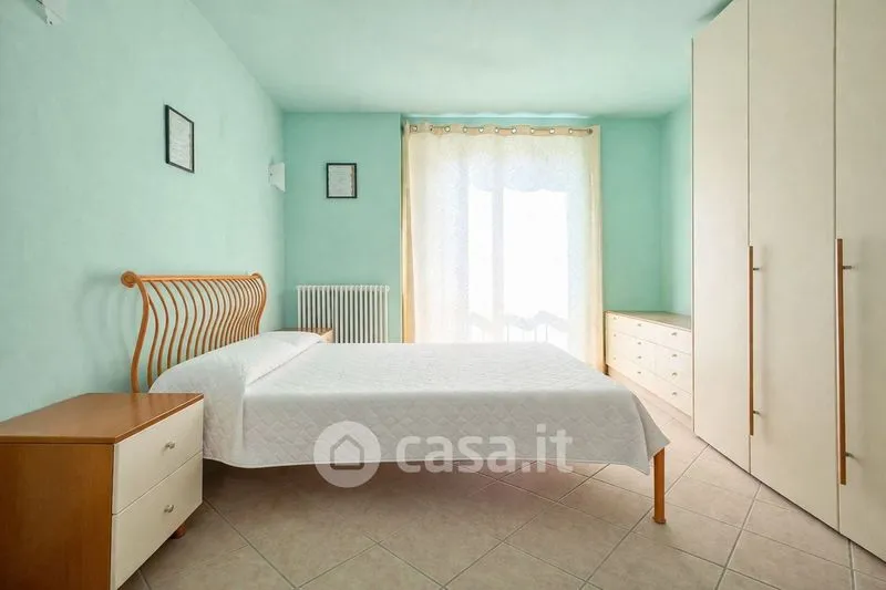 Chambres - Semi-Detached Apartment with Private Balcony in Chiavari