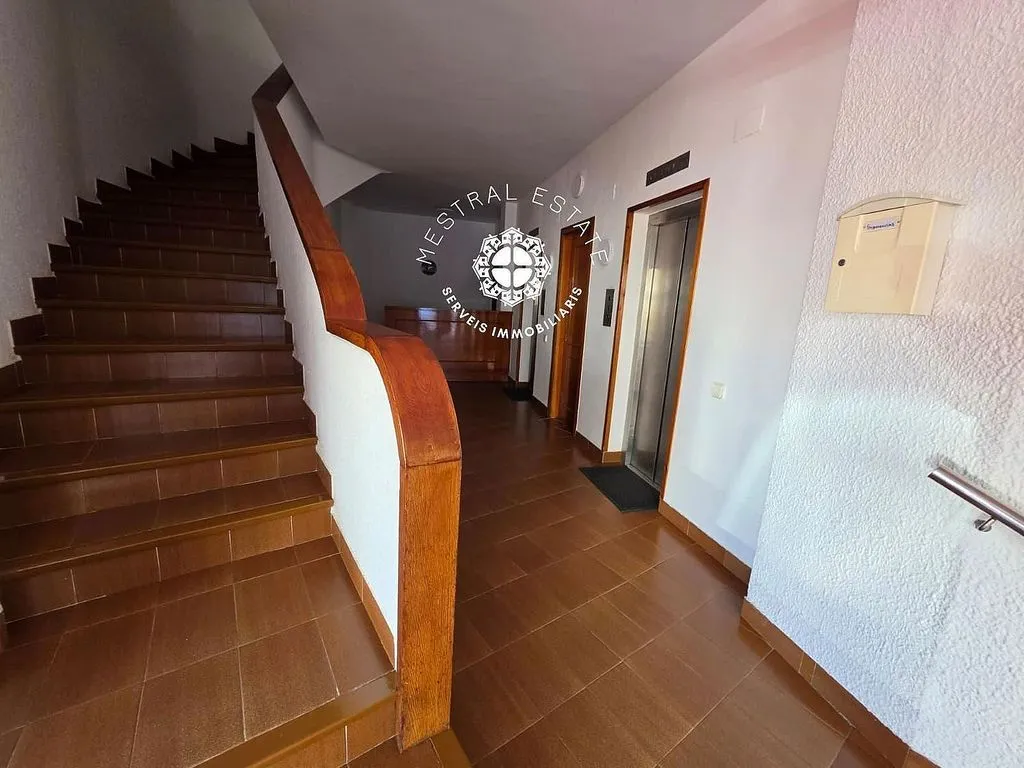 Pièces - Seafront Apartment with Terrace in Cambrils